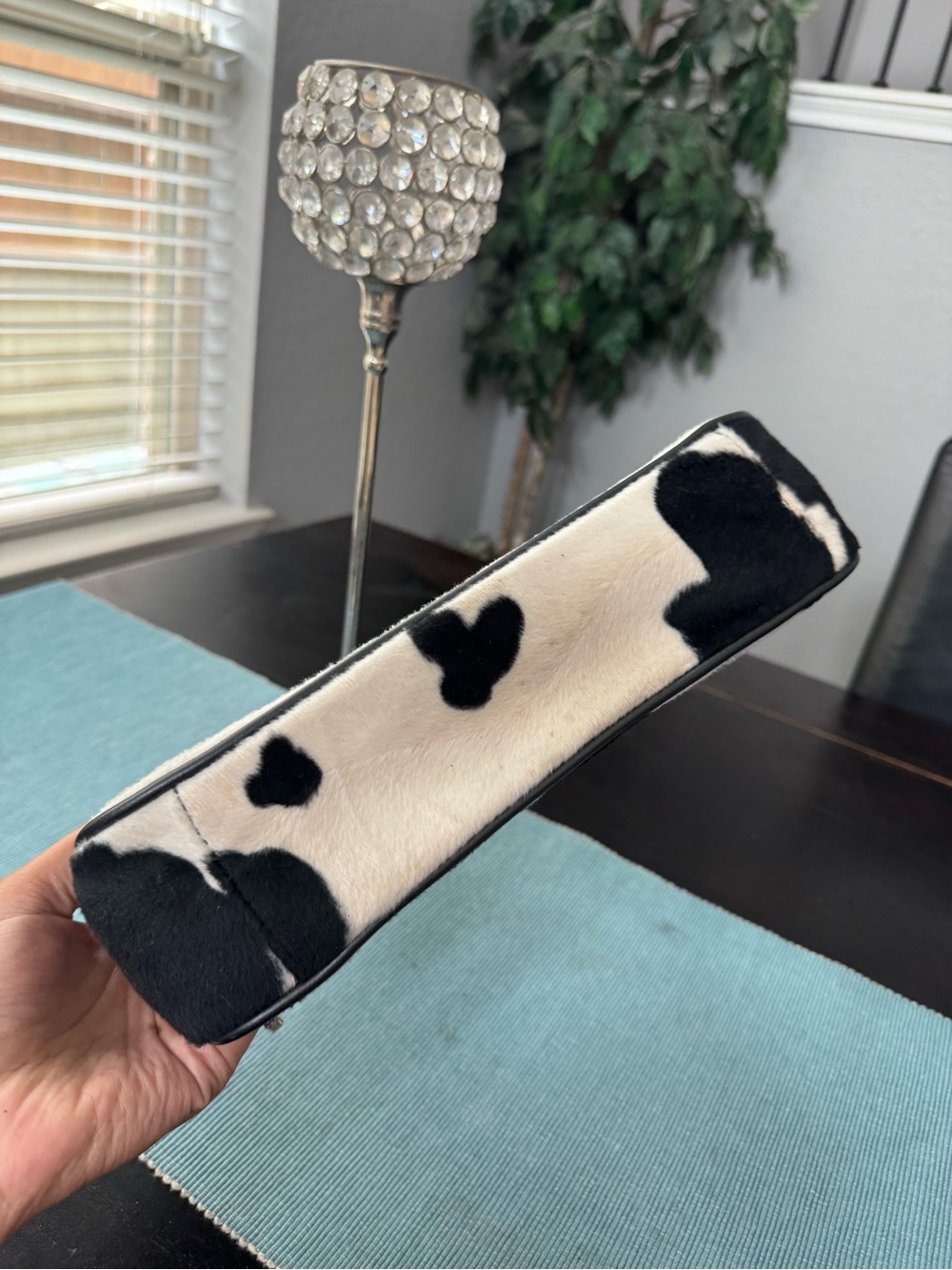 Cow Print Black & White Pattern Shoulder Bag - Picture 9 of 9